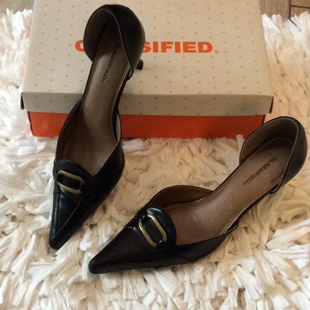 Classified Sz 9 brown heels 3” heel